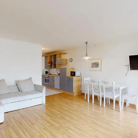 Gemuetliches 1 Schlafzimmer - Bergblick Und Ski-nah 아파트